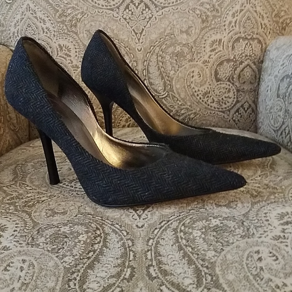 Charcoal Gray Guess pumps. Size 7.5